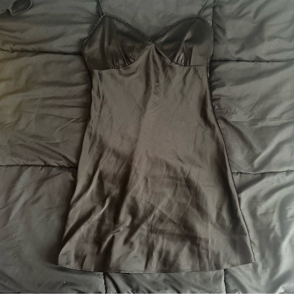 Sunday Best mini dress - Picture 1 of 3